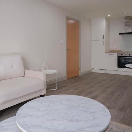 Charming 1-Bedroom Apartment In Leeds City Centre Perfect For Couples Or Solo Travelers Leeds (West Yorkshire) Exterior foto